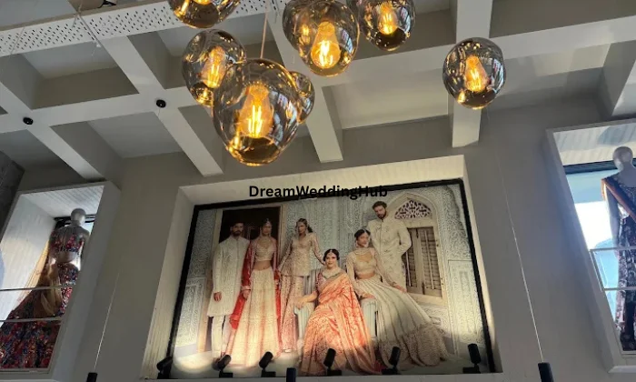 Pernias Pop Up Studio